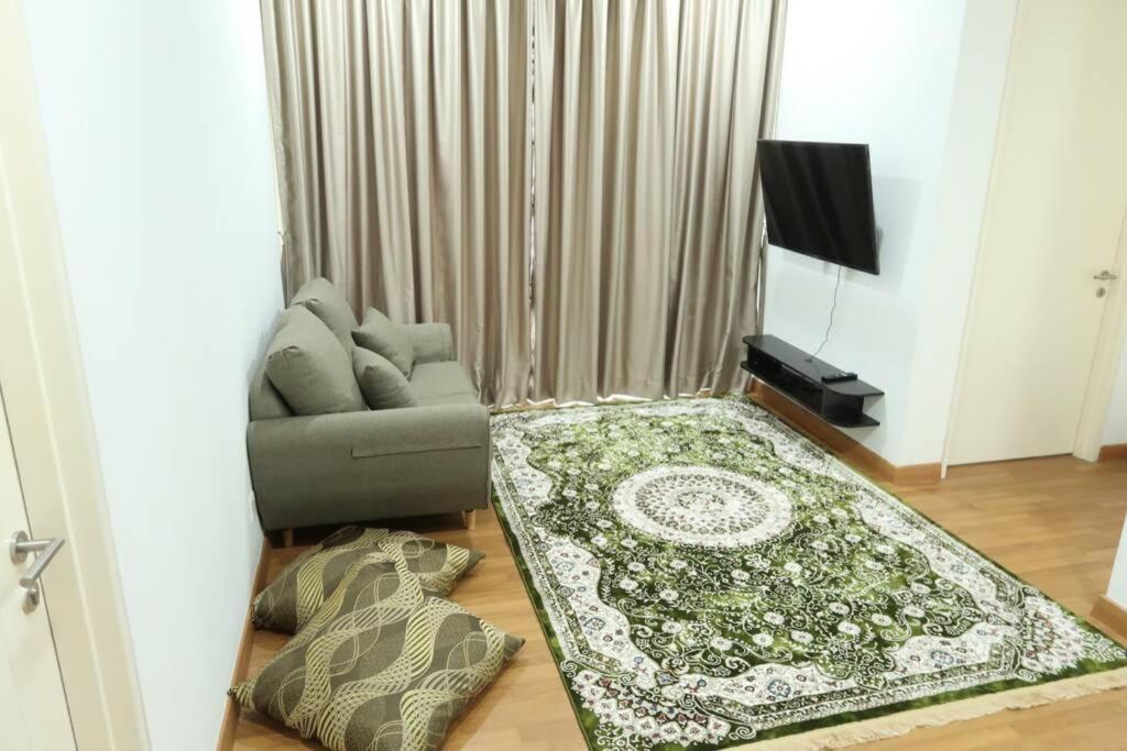 Promo Private Luxurious Nilai Vacation Home Экстерьер фото